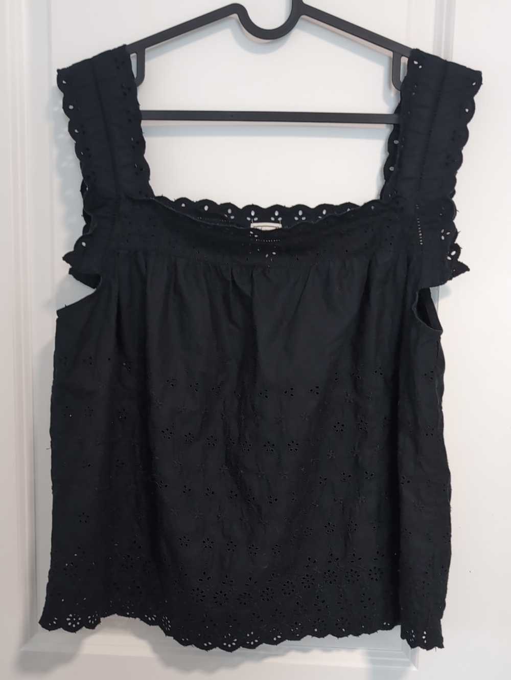 Black Eyelet Square-Neck Tank with Scalloped Straps - Picture 3 of 10